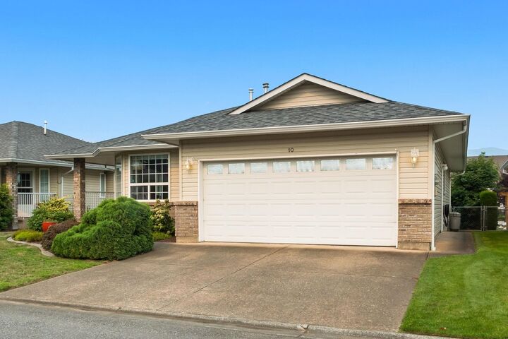 7292 Elm Road 10 — photo 1