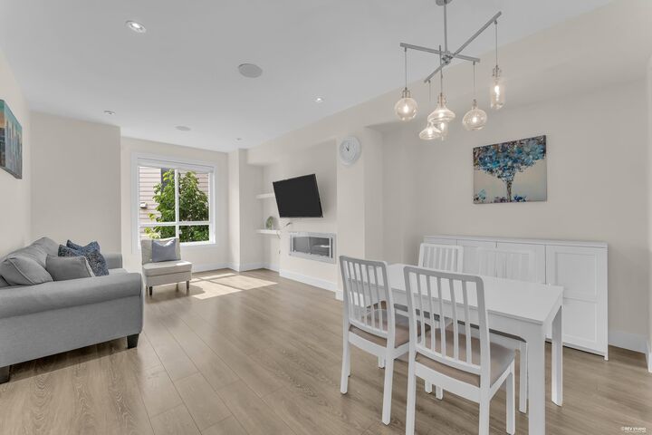 Property Photo: 1670 160 Street 44 BC V4A 0C6