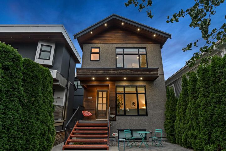 Property Photo: 285 E 19th Avenue BC V5V 1J3
