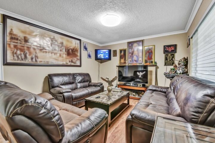 Property Photo: 12215 85A Avenue BC V3W 6G8