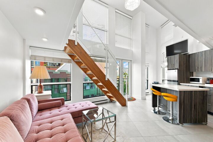 1 E Cordova Street 311 — photo 1