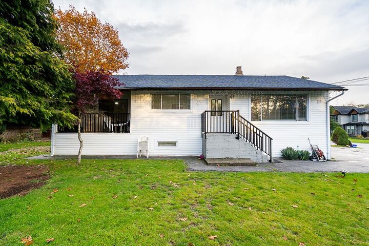 11205 78A Avenue — photo 1