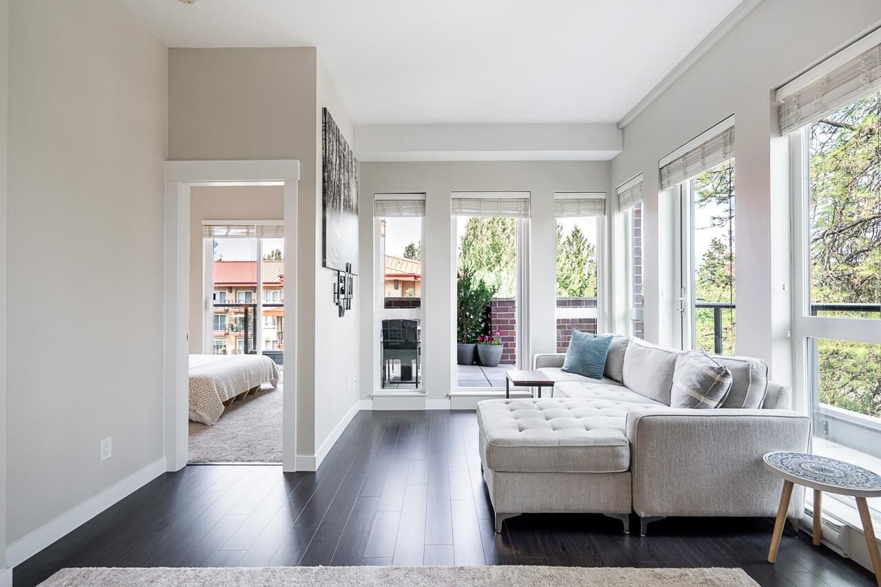 Property Photo: 2214 Kelly Avenue 405 BC V3C 1X9