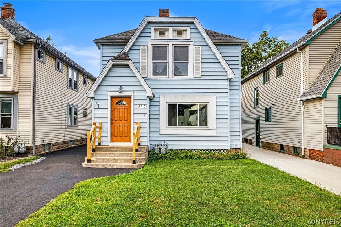 Property Photo:  356 Saint Lawrence Avenue  NY 14216 