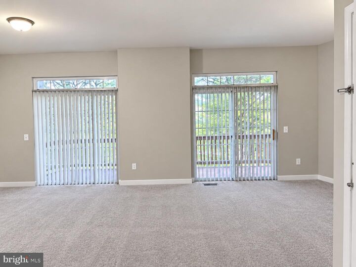 Property Photo:  1820 Cedar Cove Way 101  VA 22191 