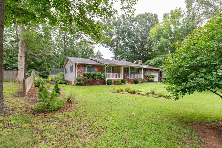 Property Photo: 4 Hamlin Drive VA 22405