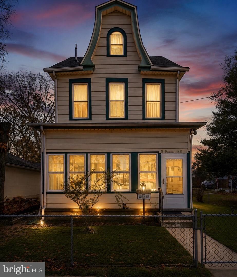 Property Photo:  142 Church Street  NJ 08010 
