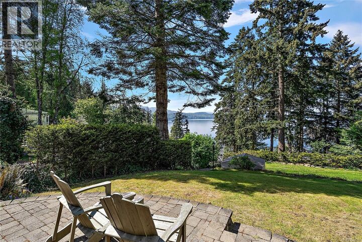 Property Photo:  600 Seacliffe Road  BC V8L 5W1 