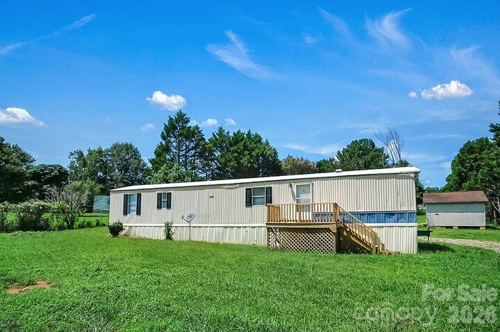 Property Photo:  6584 Deerwood Trail  NC 28168 