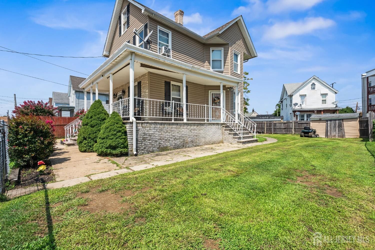 Property Photo:  11 Charles Street  NJ 08882 