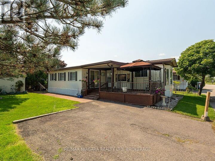 3033 Townline Road 1 — photo 1