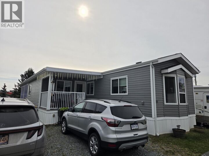 Property Photo: 5988 Gauthier Road 22 BC V2N 5M4