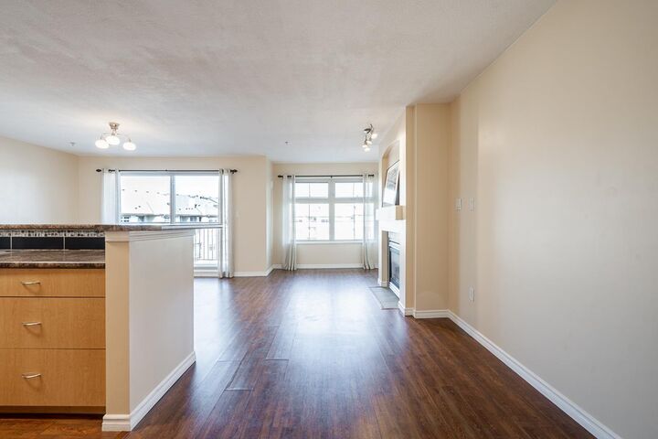 Property Photo:  15220 Guildford Drive 401  BC V3R 0Y6 