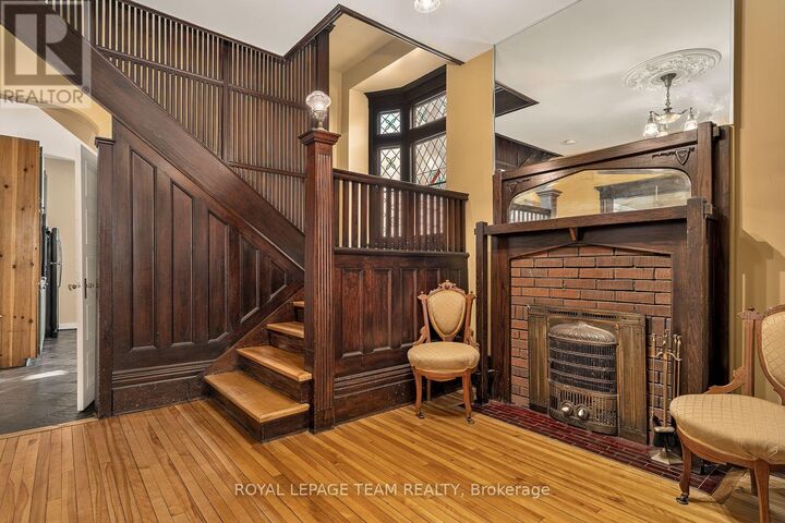 Property Photo: 139 Fourth Avenue ON K1S 2L3