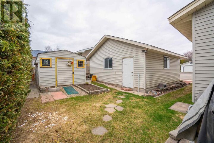 Property Photo:  1015 Lake St  ON P6B 6B5 