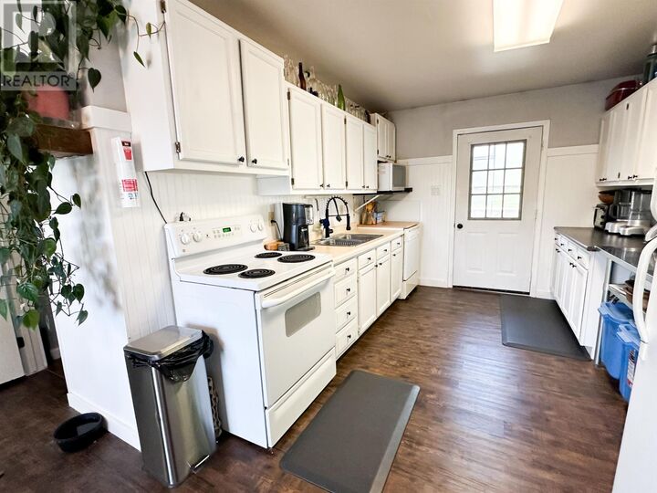 Property Photo:  1261 Highway 105 Hwy  ON P0V 1T0 