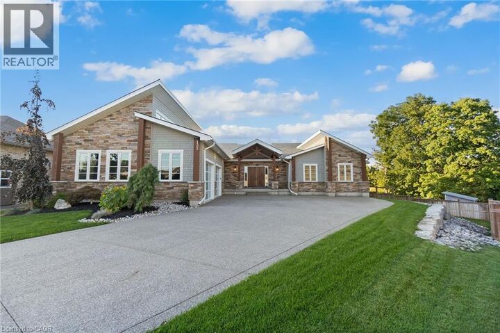 Property Photo: 132 Parkview Drive ON N4T 0J2