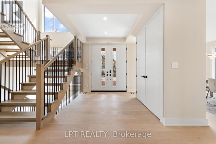 Property Photo:  15 Briggs Avenue  ON K2E 6W5 