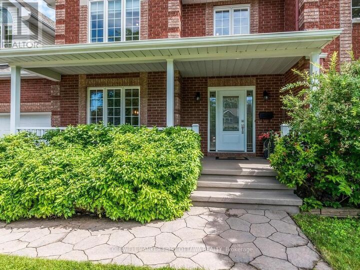 Property Photo:  5 Hearn Crescent  ON K2S 1R7 