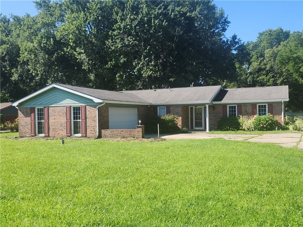 Property Photo: 4444 E State Route 41 OH 45373