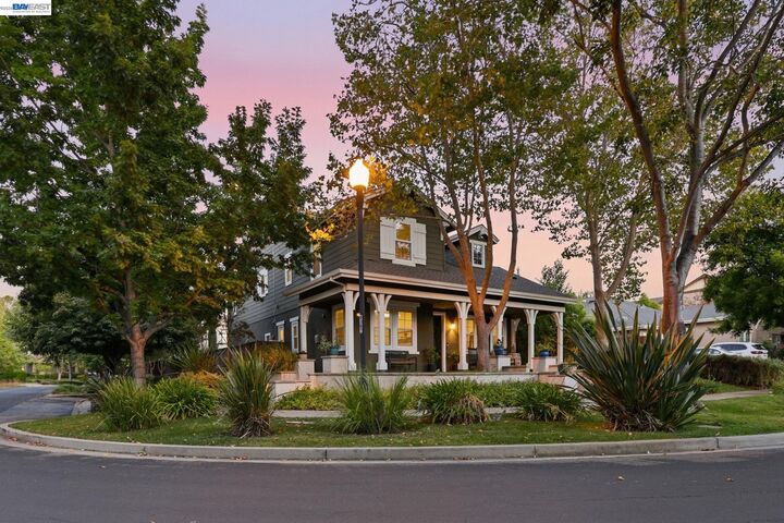 Property Photo:  2491 Decker Ln  CA 94550 