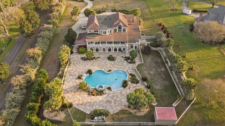 Property Photo:  200 Asphodel Drive  AL 00N/A 