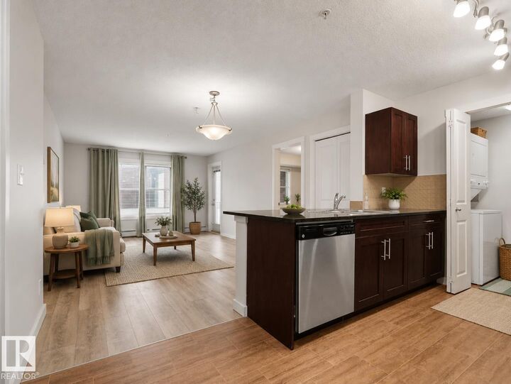 Property Photo: 5816 Mullen Place NW 205 AB T6R 0W3