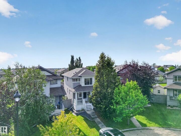 Property Photo: 10 Snow Hills Court AB T9E 0H6