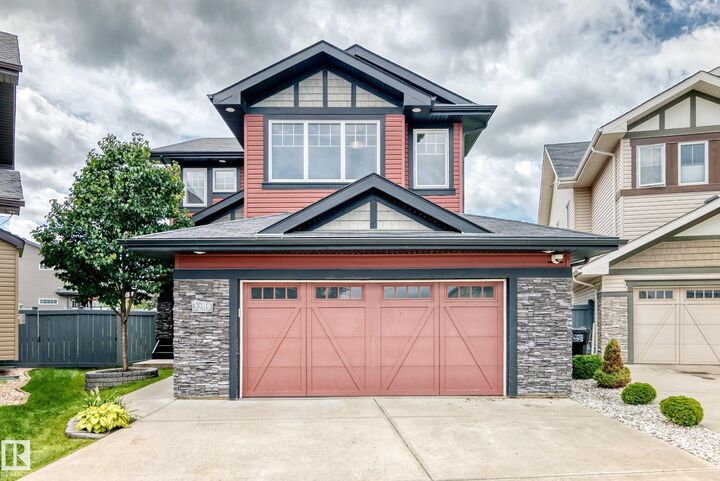 Property Photo:  5209 Godson Bay Bay NW  AB T5T 4P8 