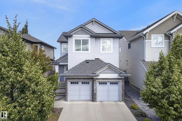 15852 10 Avenue SW — photo 1