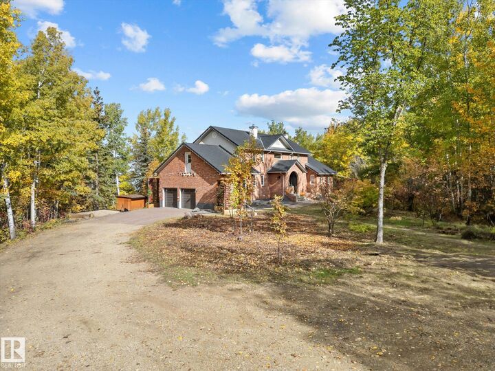 Property Photo: 53221 Rge Road 263 AB T7X 3G2