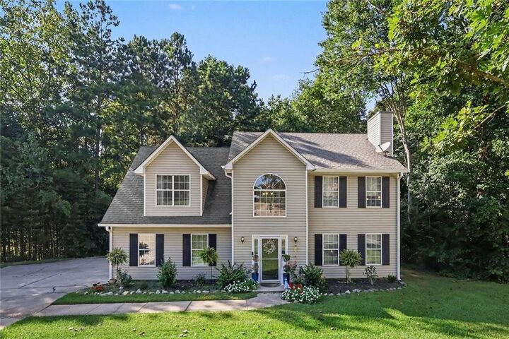 Property Photo:  4535 Raptor Trail  GA 30135 