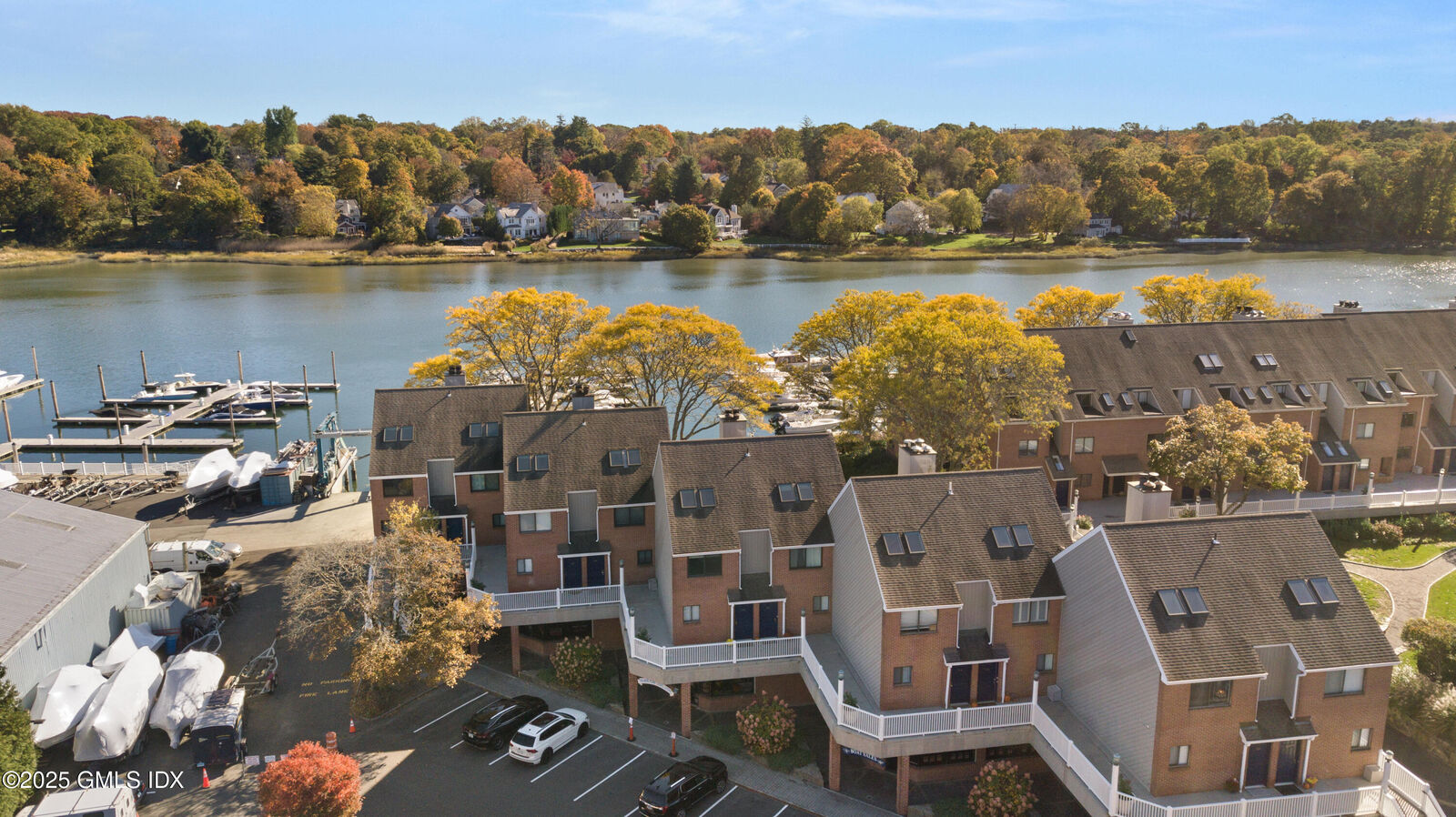Property Photo:  7 River Road 306  CT 06807 