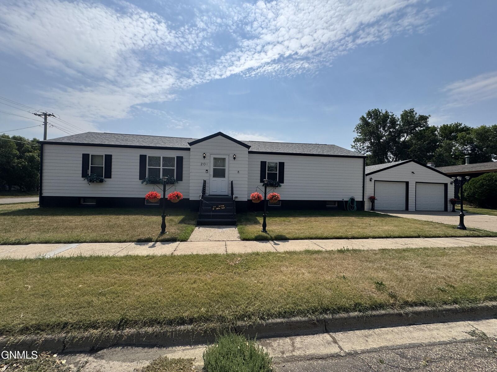 Property Photo:  201 4th Street NW  ND 58523 