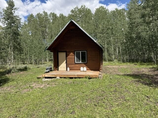 Property Photo: 1396 W 725 N UT 84719
