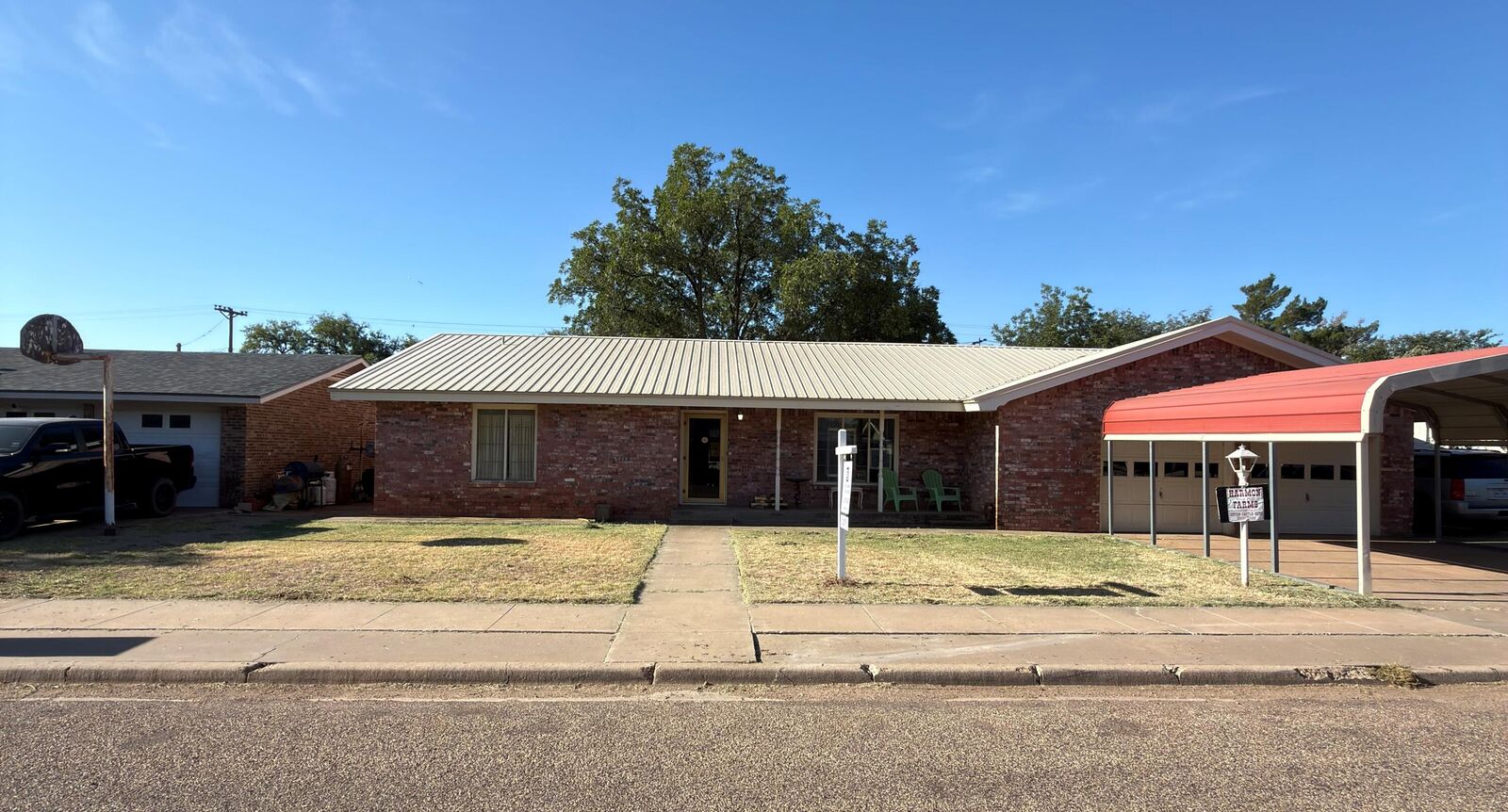 Property Photo:  710 W 6th Street  TX 79329 