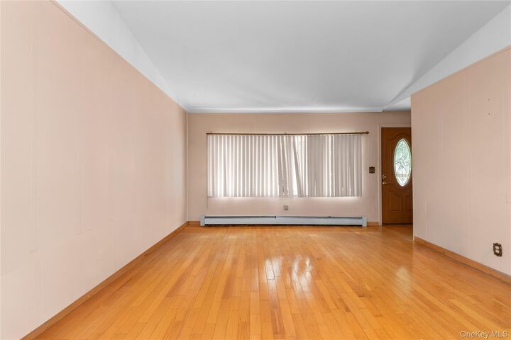 Property Photo:  2739 Oak Drive  NY 11710 