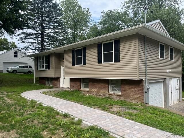 Property Photo: 32 Hickman Drive NY 12533
