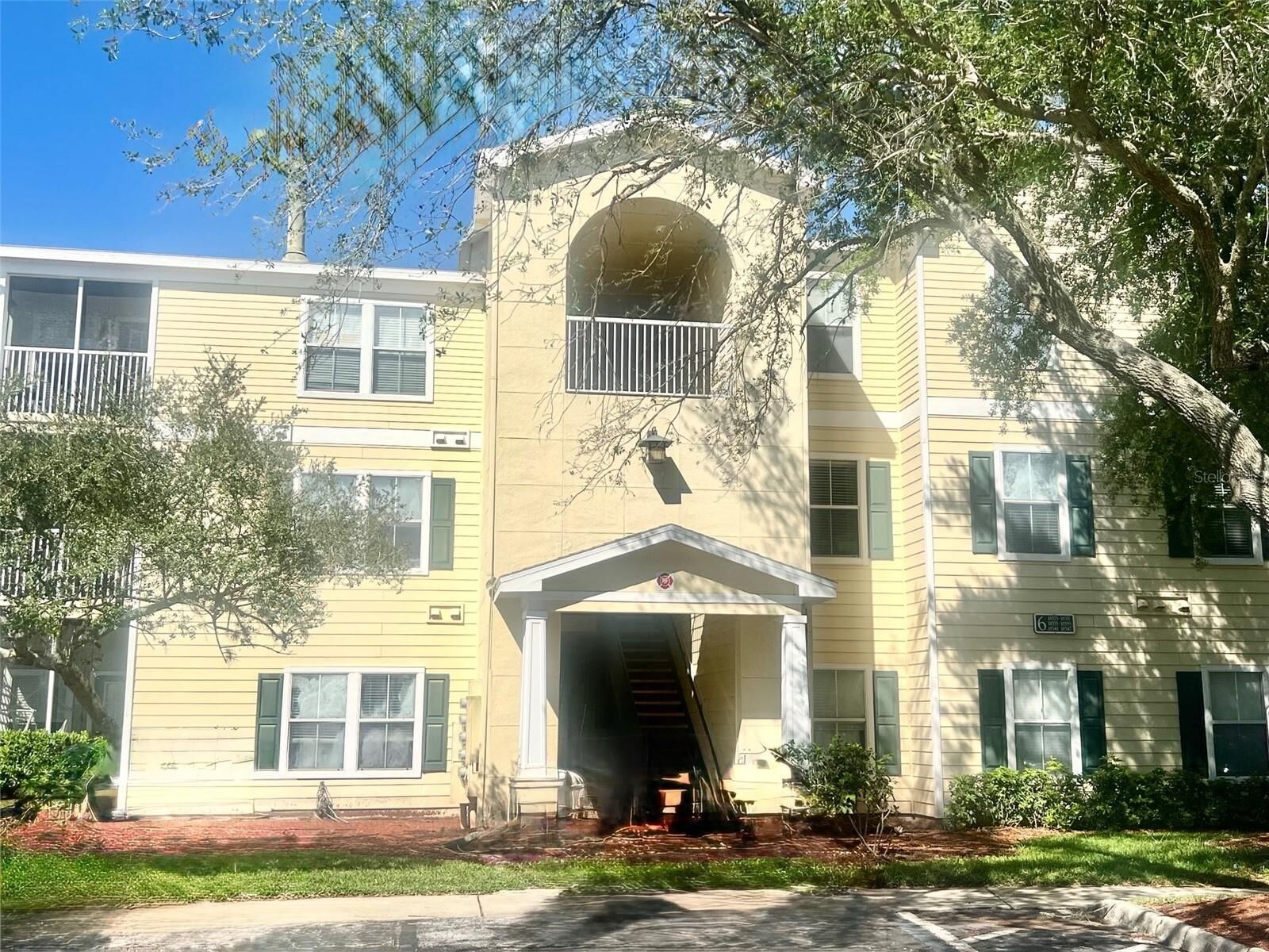 Property Photo:  18335 Bridle Club Drive 18335  FL 33647 