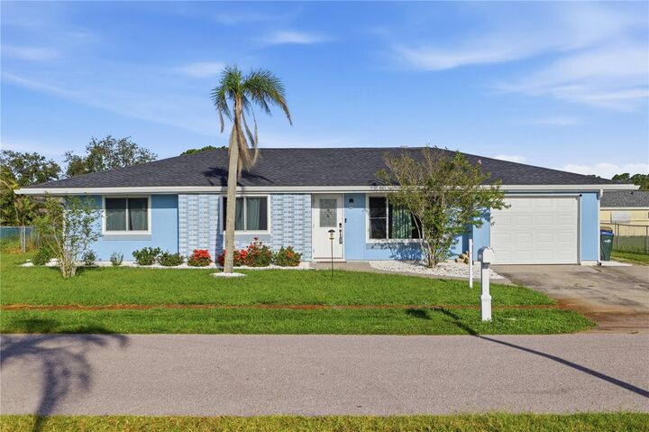 Property Photo: 3634 Lullaby Road FL 34287