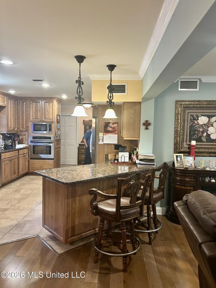 Property Photo: 2421 Washington Avenue MS 39567