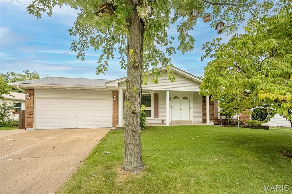 Property Photo: 36 Park Charles Boulevard MO 63376