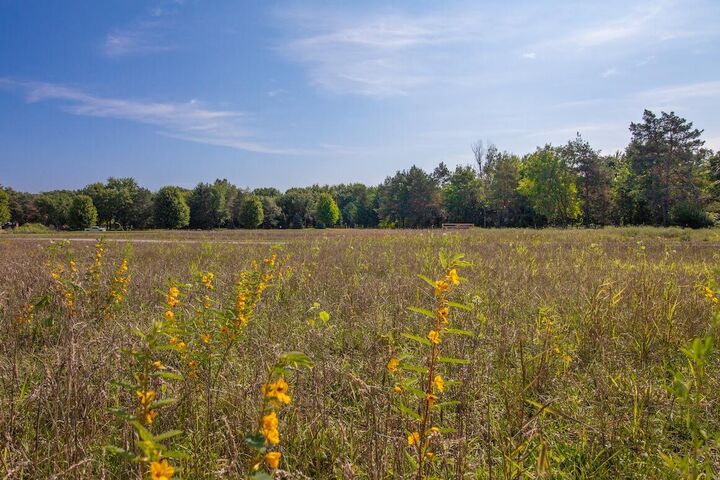 Property Photo:  705 S Wayfare Trl  WI 53066 