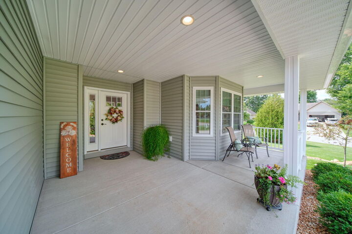 Property Photo:  3531 Natural Lane  MI 49203 