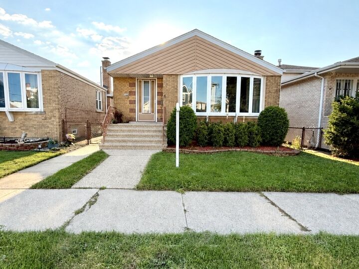 Property Photo:  5342 S Melvina Avenue  IL 60638 