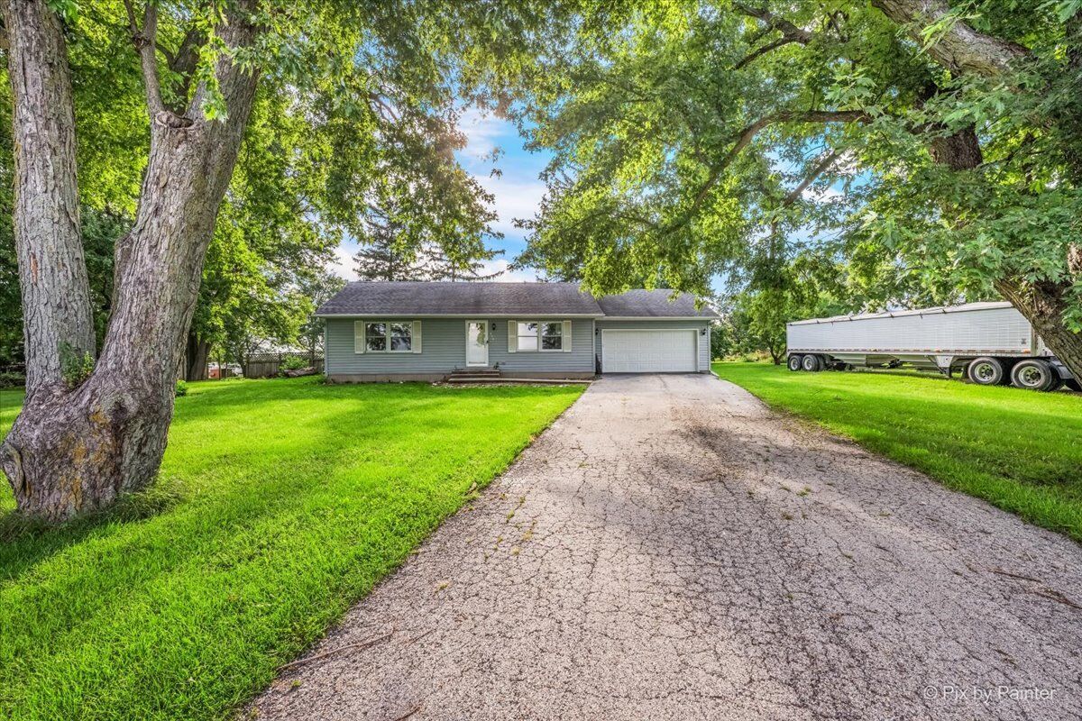 Property Photo: 315 S Woodlawn Road IL 60113