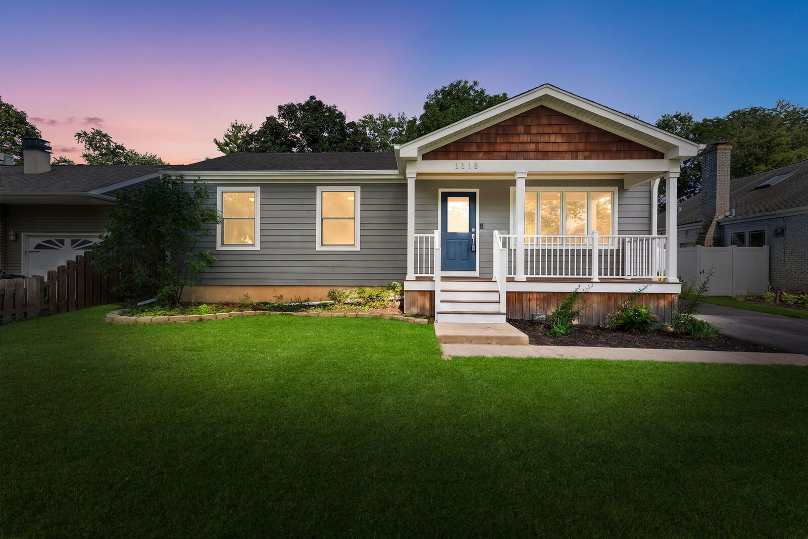 Property Photo: 1113 S Gables Boulevard IL 60189