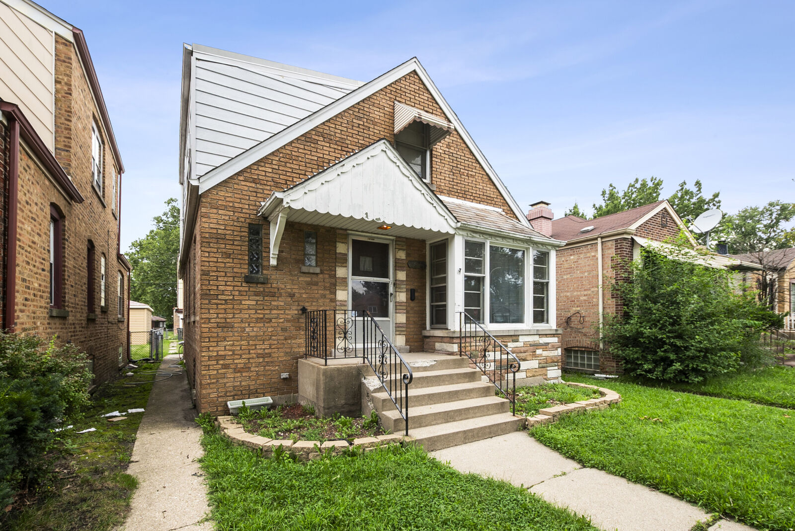 Property Photo: 14304 S La Salle Street IL 60827