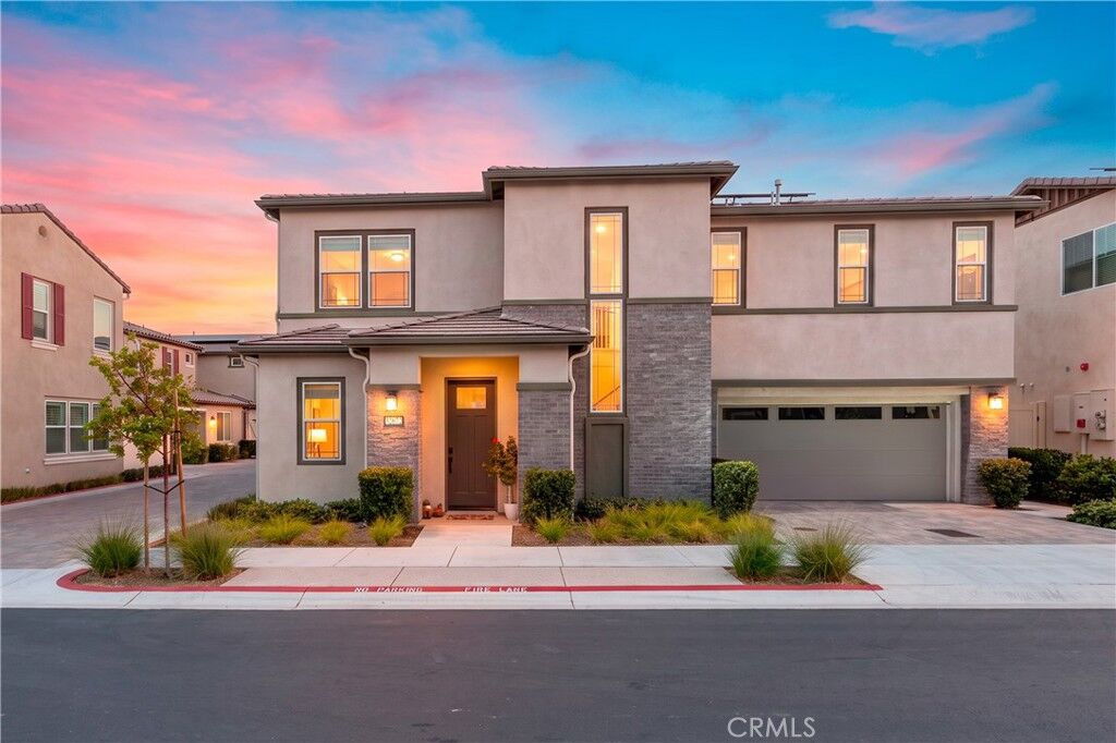 Property Photo:  32672 Brunello Way  CA 92591 