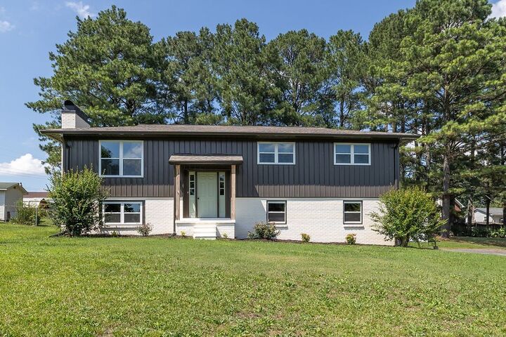 Property Photo: 1708 Deer Hollow Dr TN 38464